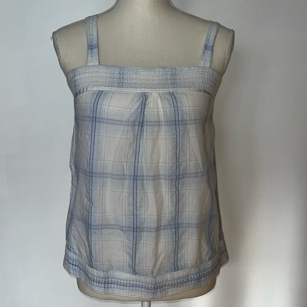 American eagle outfitters  top size 4